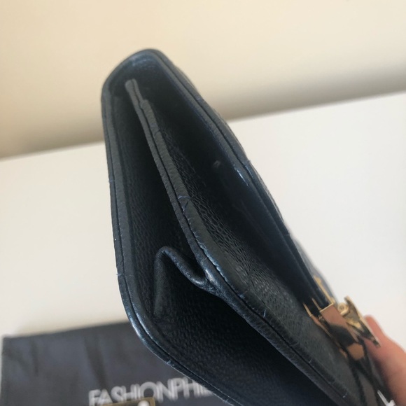 SOLD Chanel wallet on chain WOC Golden Class Navy - Picture 10 of 16